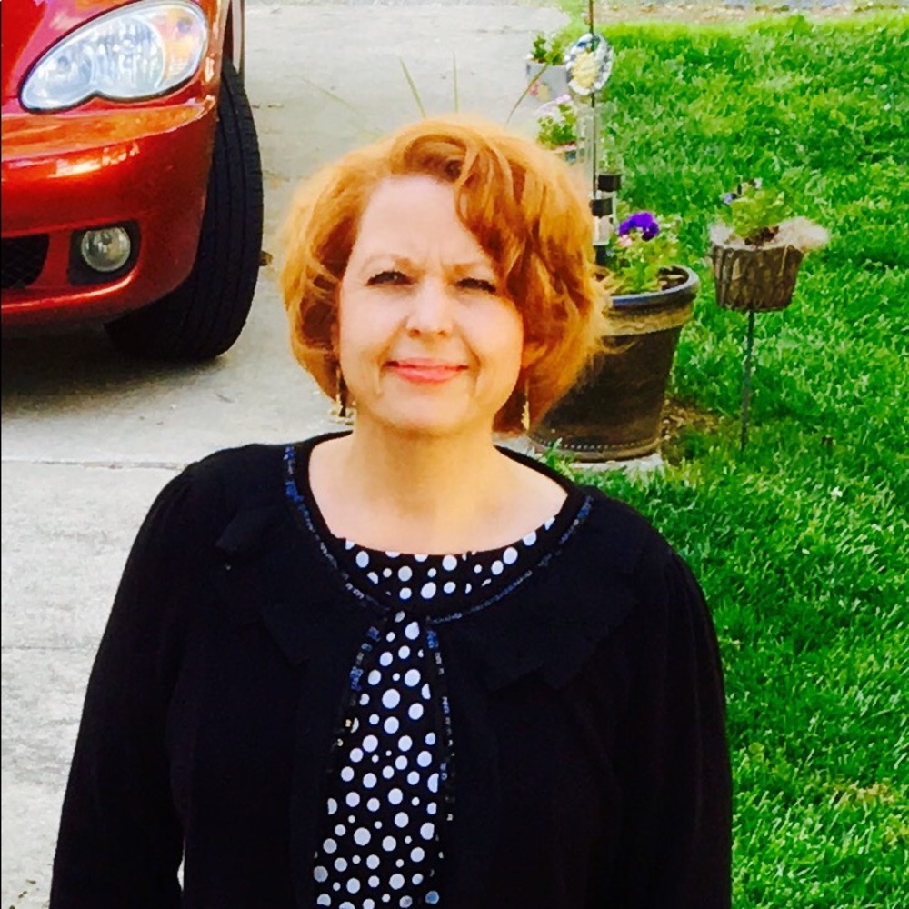 Meet your Posher, Denise
